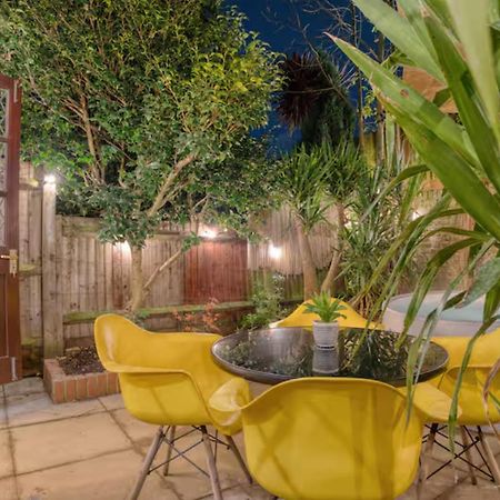 The Zen Den With Hot Tub And Garden Villa ลอนดอน ภายนอก รูปภาพ